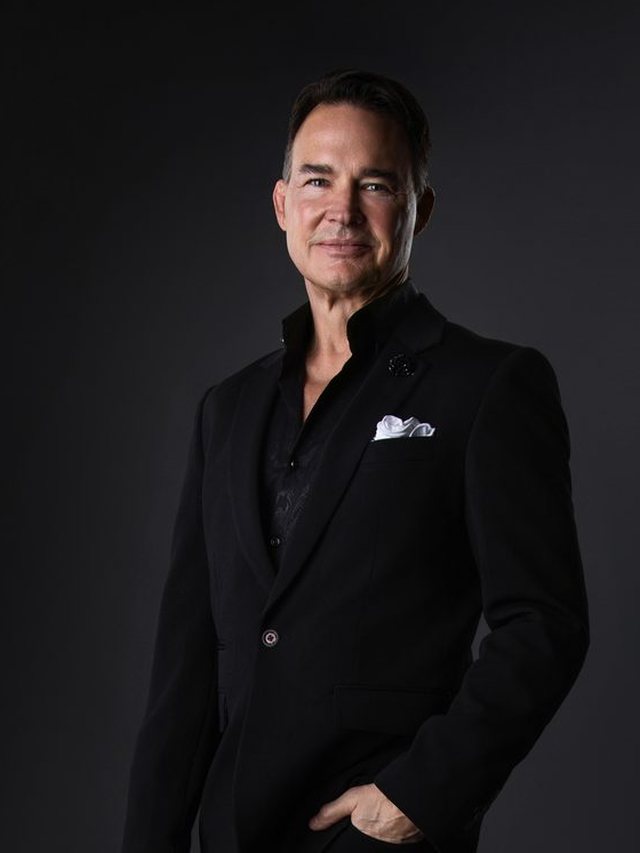 Dr. Angelo Cuzalina — cosmetic surgeon, founder and fellowship director